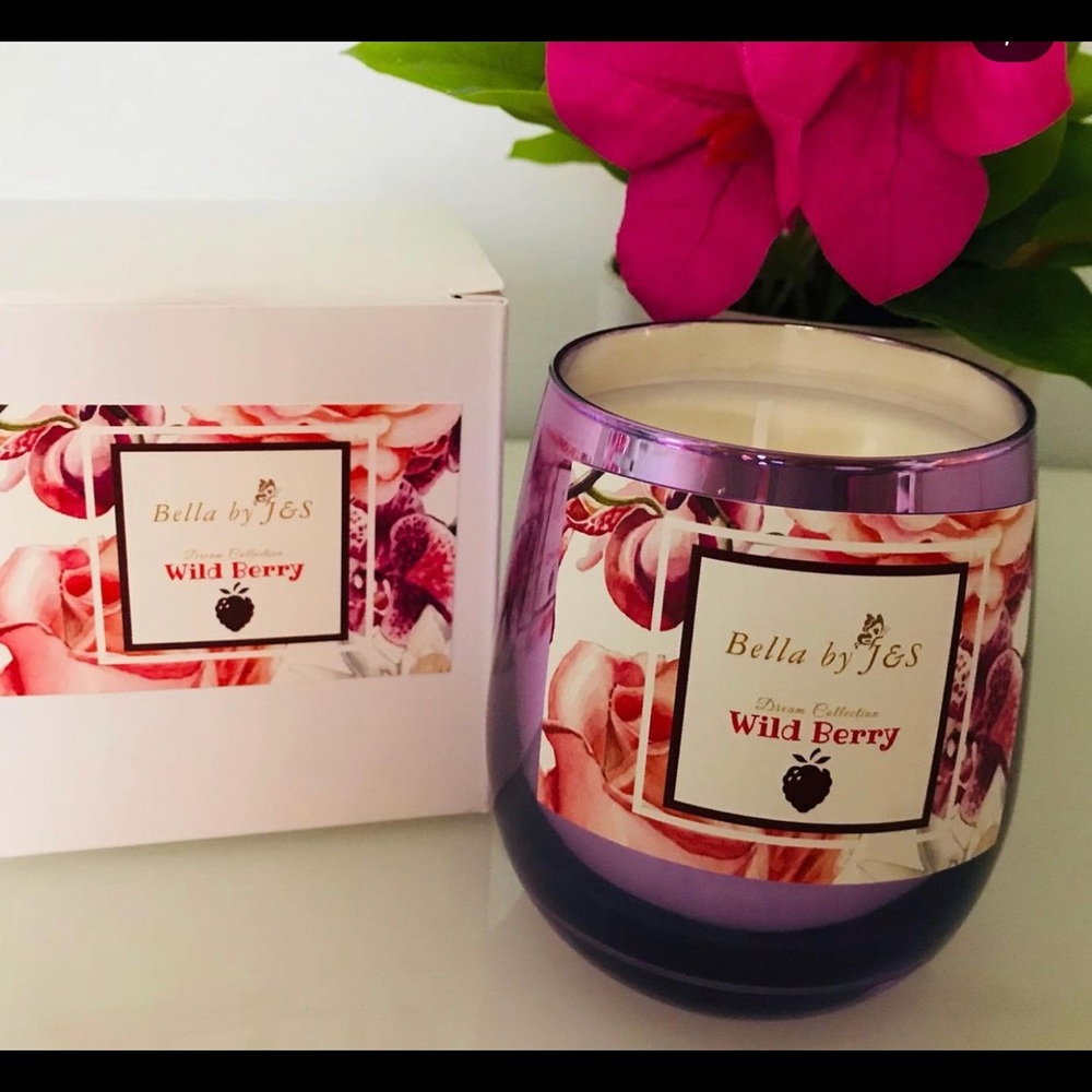 Bella by J&S candles !!